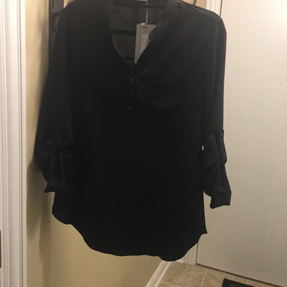 New Messic blouse - Picture 2 of 6